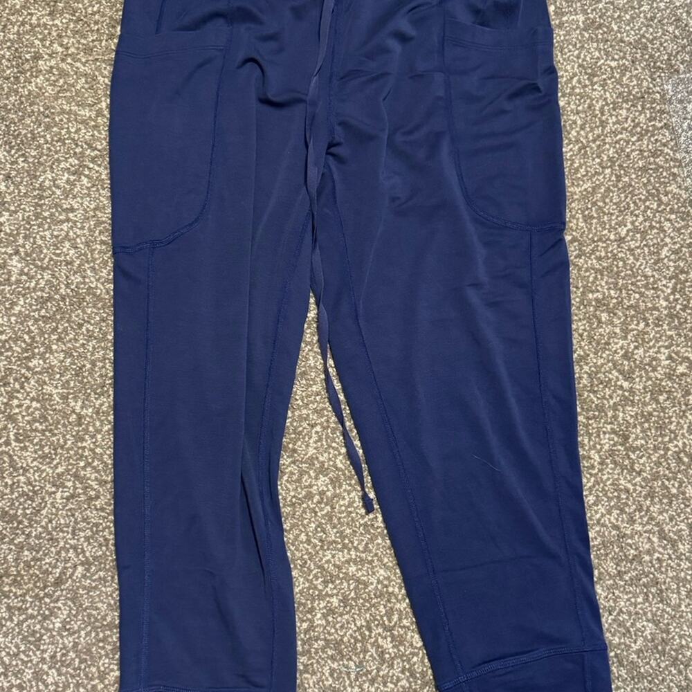 Fabletics Sleek Knit Drawstring Pant